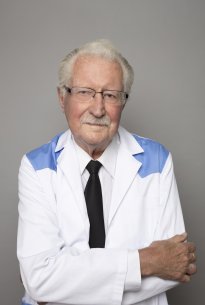 Professzor Dr. Gács Gyula